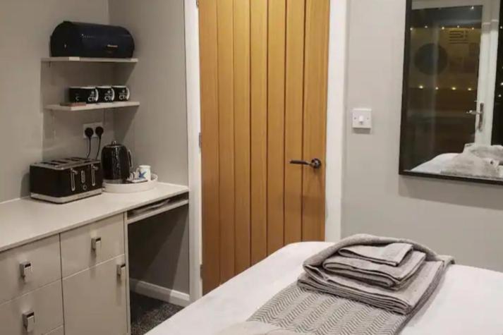 The Courtyard - Cosy, Secluded With Luxury Suite Walmer Eksteriør bilde